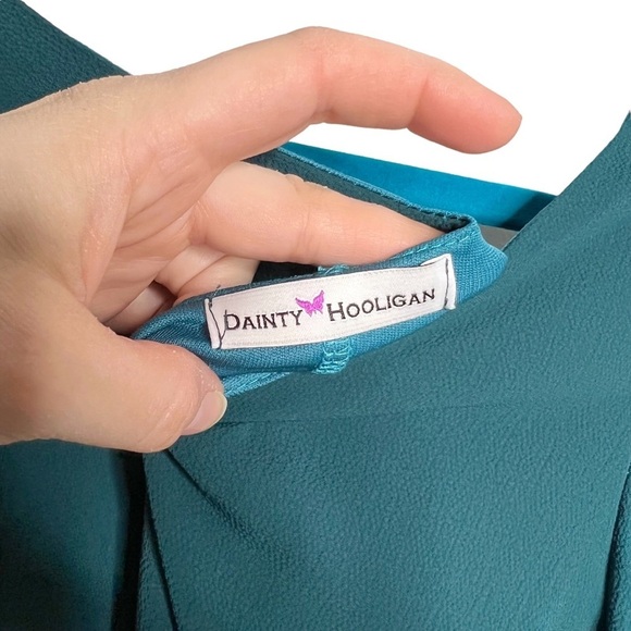 Dainty Hooligan Teal Scoop Neck Appliqué Sleeve Shift Dress - Picture 9 of 9